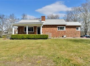 402 Ridgewood Dr, Fredericktown, PA 15333