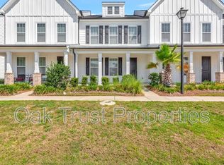 113 Summer Tanager Dr, Ravenel, SC 29470