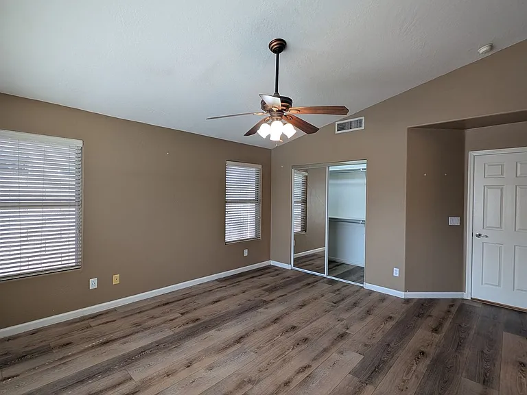 929 N Quail Ln — Photo 22