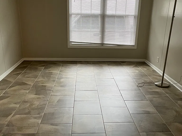 259 E Bay St #4A — Photo 4