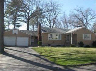 48 Woodhaven Dr, Berlin, CT 06037
