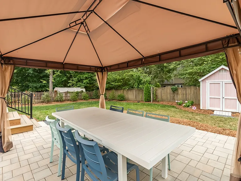 4 Kandes Ct — Photo 38