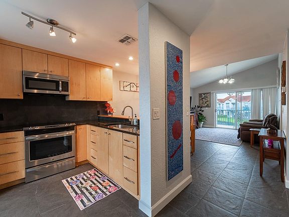 3rd image of 2568 Woodgate Blvd APT 205