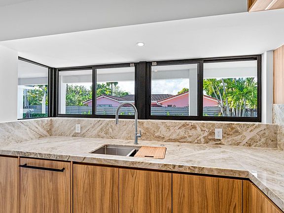 5th image of 20500 Highland Lakes Boulevard