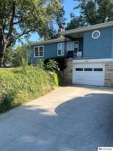7027 N Irvington Rd, Omaha, NE, 68122