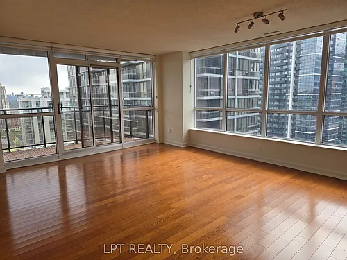 33 Sheppard Ave E Photo 1