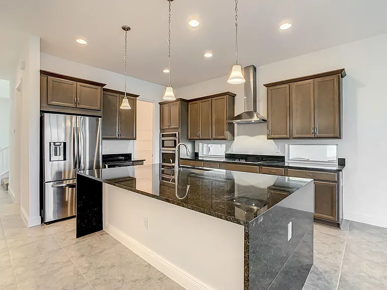 13899 Larkton Ln — Photo 7