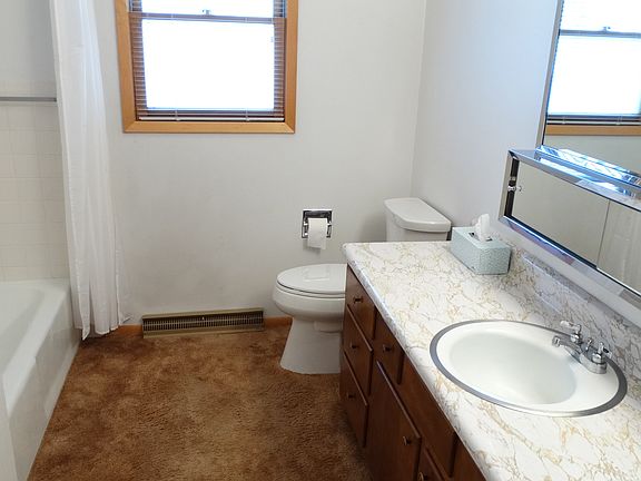 5th image of 303 G Ave