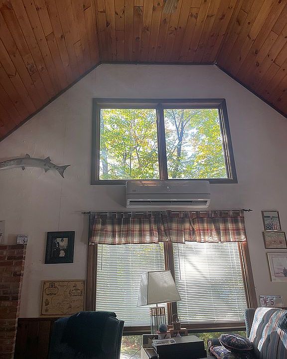 2nd image of 62 Woodrin Rd