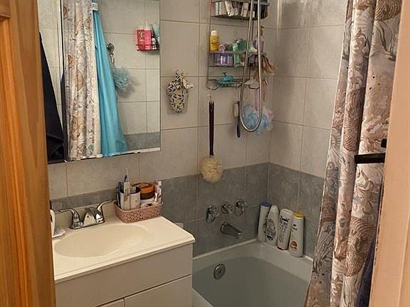 4th image of 1935 Shore Pkwy APT 15H