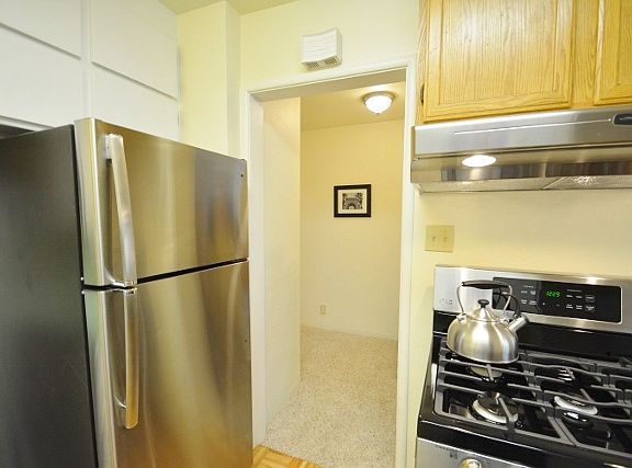 4th image of 4745 Audrey Dr