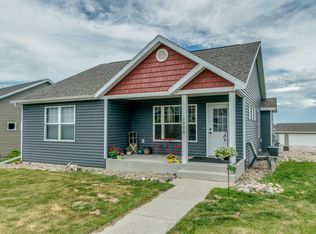 1006 Bremner Ave, Bismarck, ND 58503
