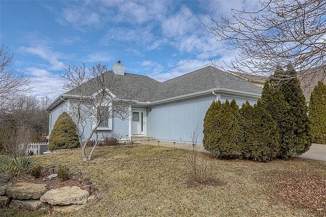 1st image of 801 Redbud Dr