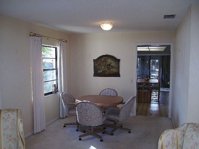 2nd image of 470 Muirfield Ct