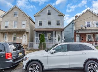 233 Pine St, Elizabeth, NJ 07206