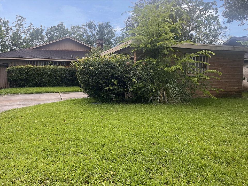 1st image of 9610 Bob White Dr