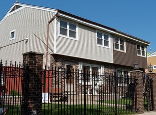 2505 N Linden Pl, Chicago, IL 60647