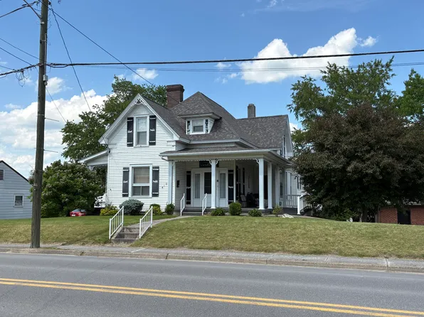 412 Jones Ave, Oak Hill, WV 25901