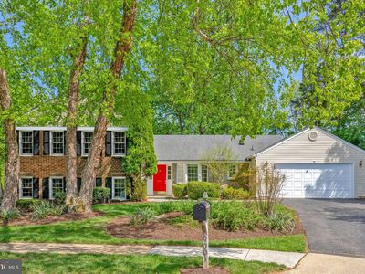 9001 Streamview Ln, Vienna, VA, 22182