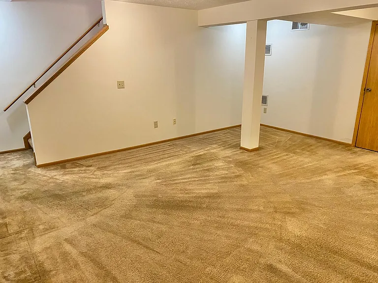 1162 Cambridge Way — Photo 21