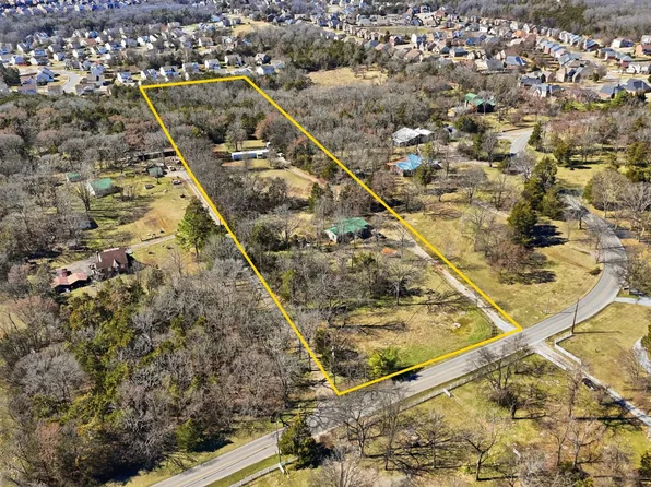 1076 Chandler Rd, Mount Juliet, TN 37122