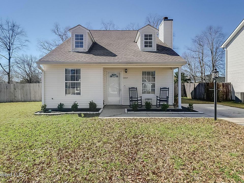 1st image of 13437 Locust Hill Dr