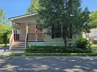 4 Village Rd, Morganville, NJ 07751