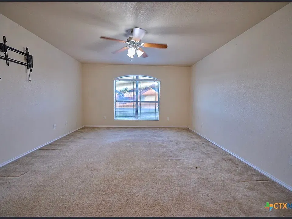 408 Curtis Dr
