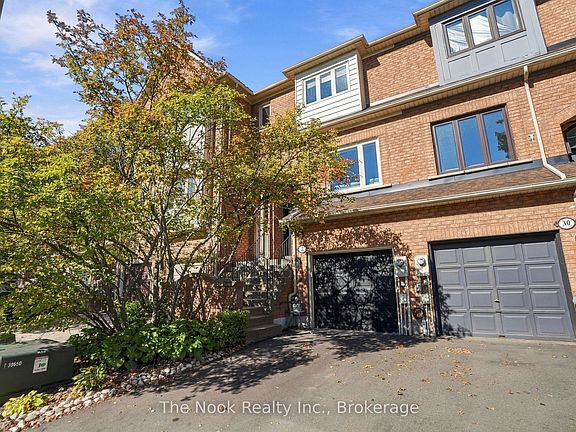 2nd image of 32 Harbourview Cres
