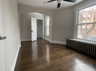 3543 W Montrose Ave #2, Chicago, IL 60618