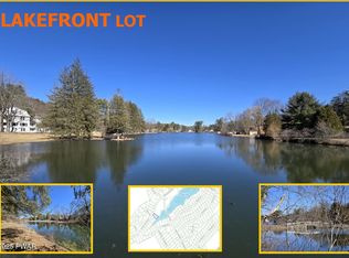 1 Lake Of The Pines Blvd #1, East Stroudsburg, PA