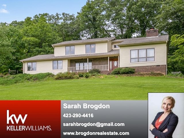 1st image of 4829 Woodland Cir