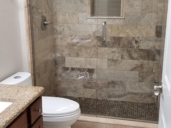 3rd image of 2436 Huron Cir