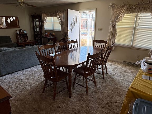4th image of 130 Greenwood Ln