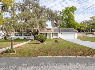102 W Anglewood Dr, Brandon, FL 33511