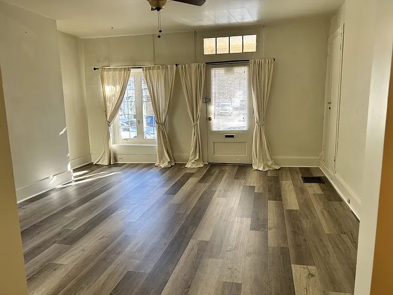 107 E Maple Ave #A — Photo 1