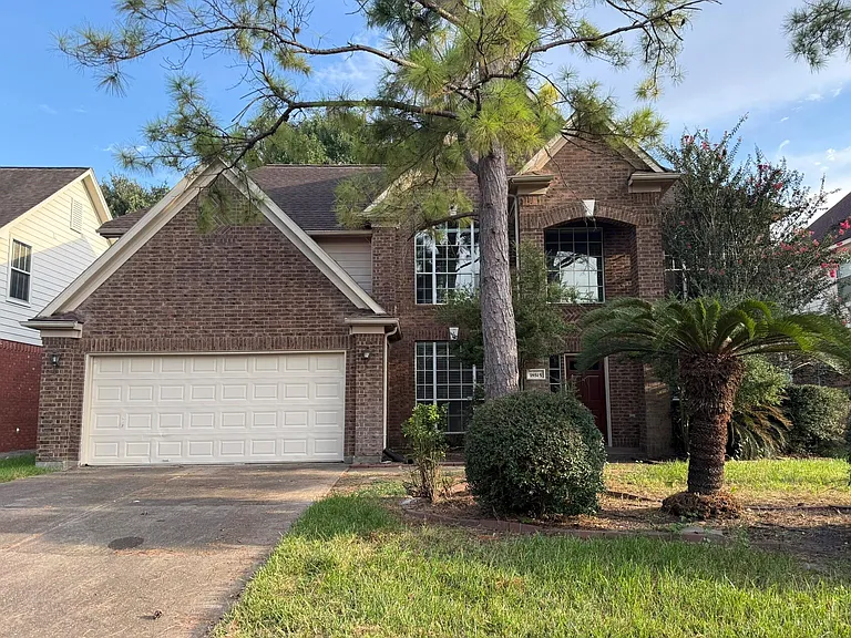 18515 Autumn Park Dr — Photo 1