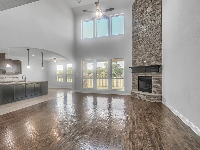 1708 Stillwater Dr — Photo 2
