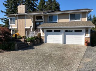 911 Hindley Ln, Edmonds, WA 98020