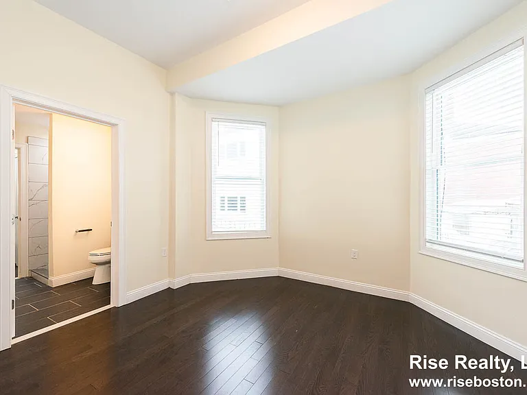 10 Marion St #1 — Photo 11