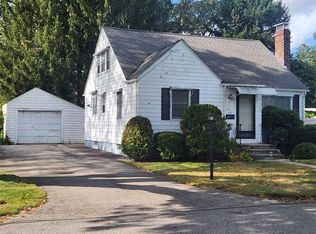 61 Crossland Rd, West Warwick, RI 02893