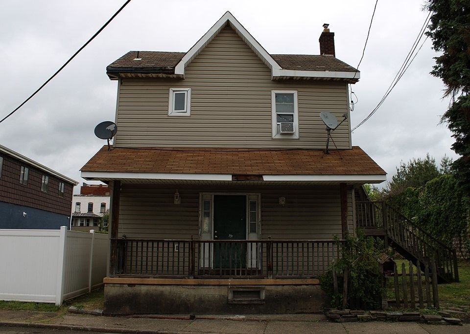 1st image of 222 James E Wolfe St