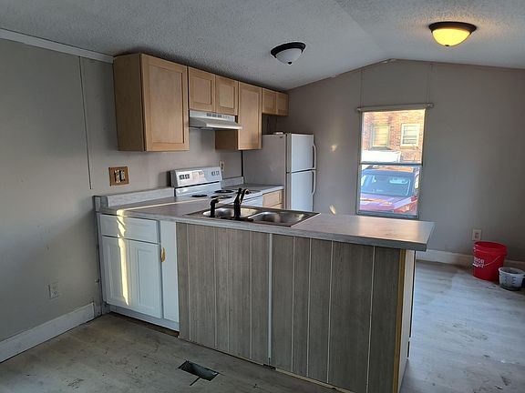 4th image of 103 Rice Ct #4