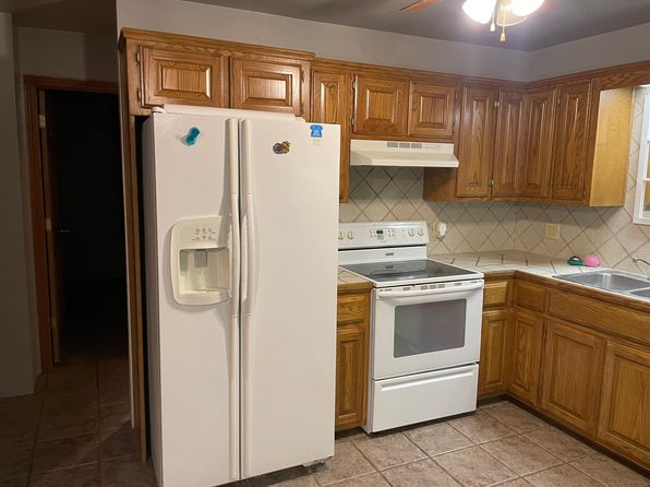 105 E Shields St, Fletcher, OK 73541