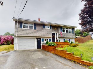 3 Hillmount Dr, Lewiston, ME 04240