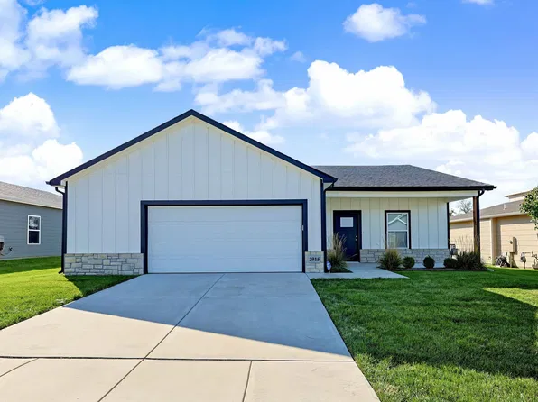 2915 E Highridge St, Wichita, KS 67219