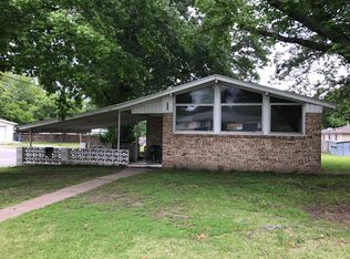 609 W Fairview Ave, Carthage, MO 64836