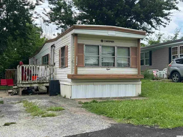 7114 Timber Rdg S, Quincy, IL 62305