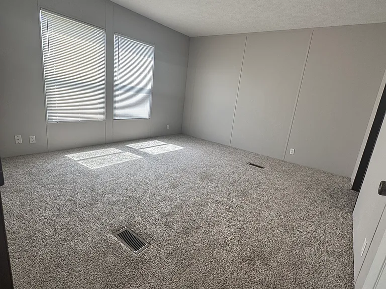 Summit Ridge — Photo 16