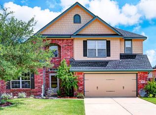 2413 Quiet Arbor Ln, Pearland, TX 77581